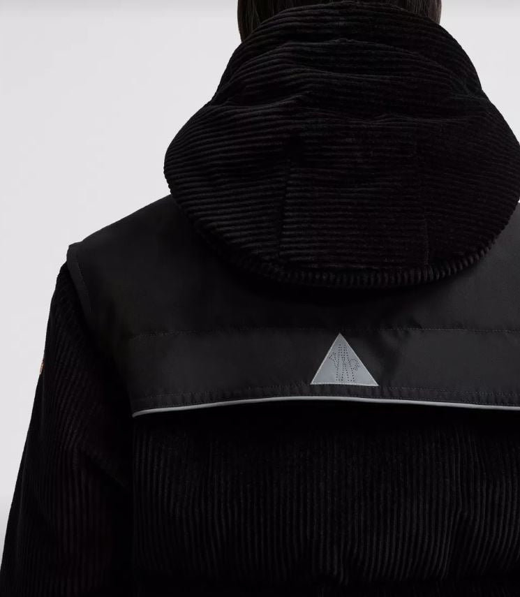 Moncler DESOT short down jacket