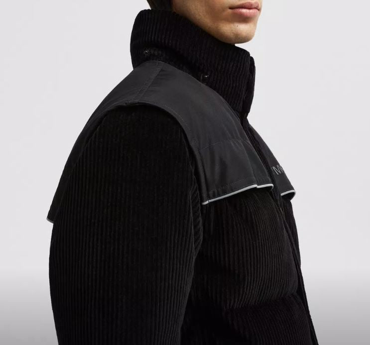 Moncler DESOT short down jacket