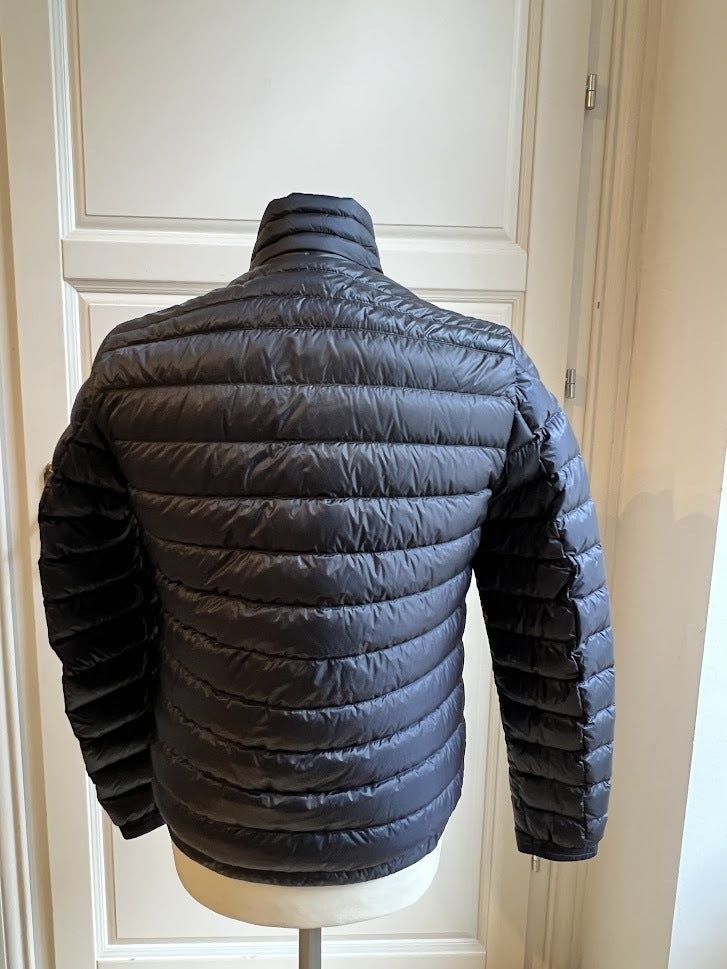 Moncler DANIEL short down jacket