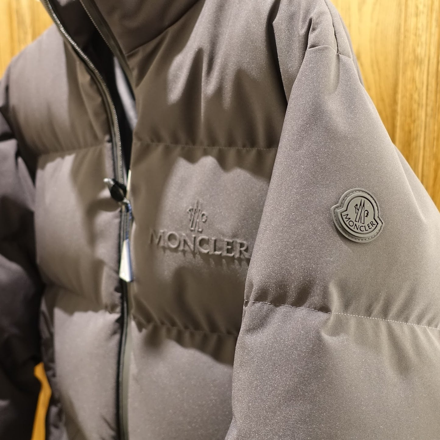 Moncler Misonet ショートダウンジャケット