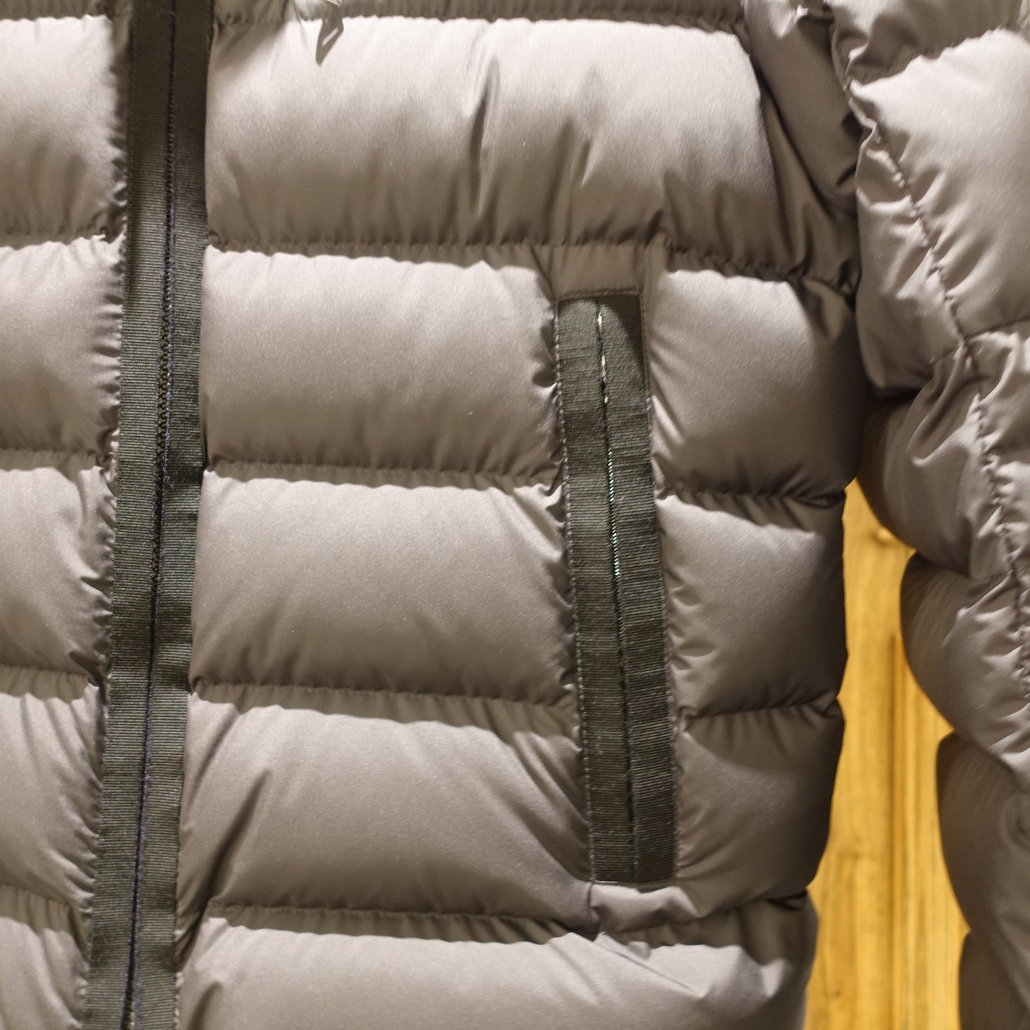Moncler SOUILLET ショートダウンジャケット