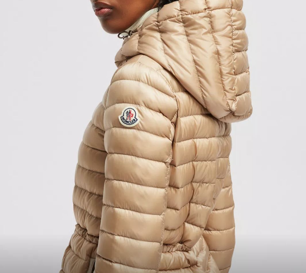 سترة قصيرة من Moncler RAIE