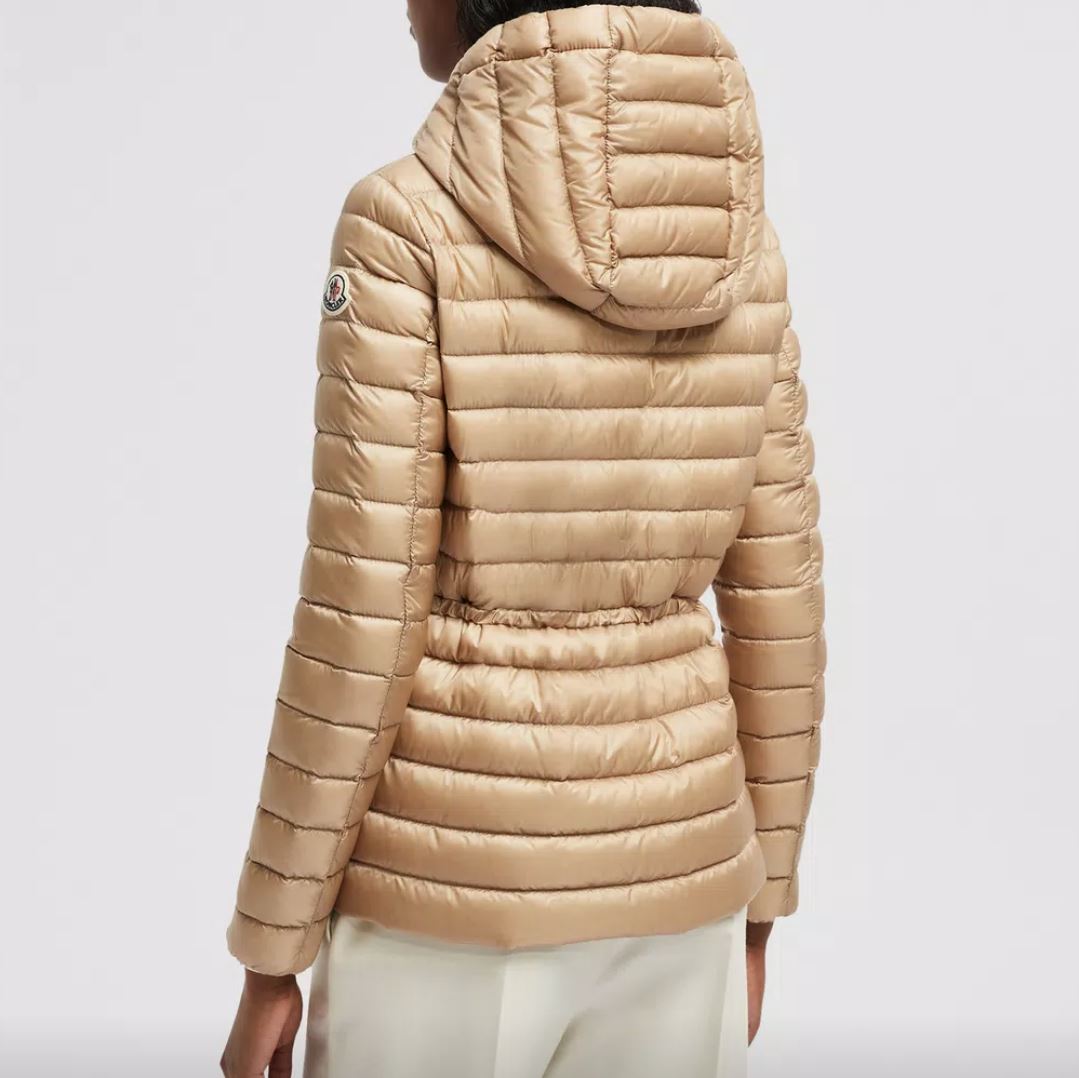 سترة قصيرة من Moncler RAIE