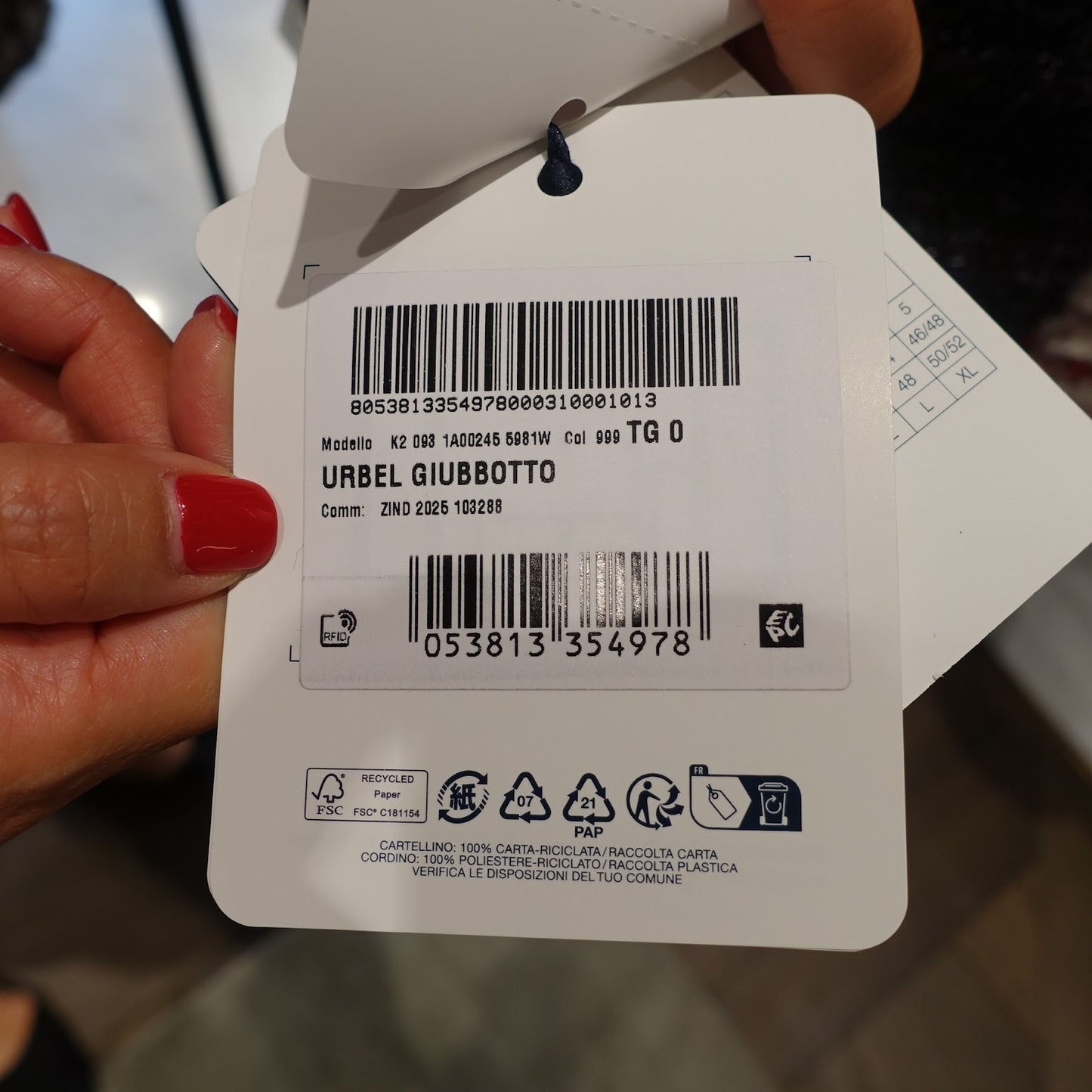 سترة قصيرة من Moncler Urbel