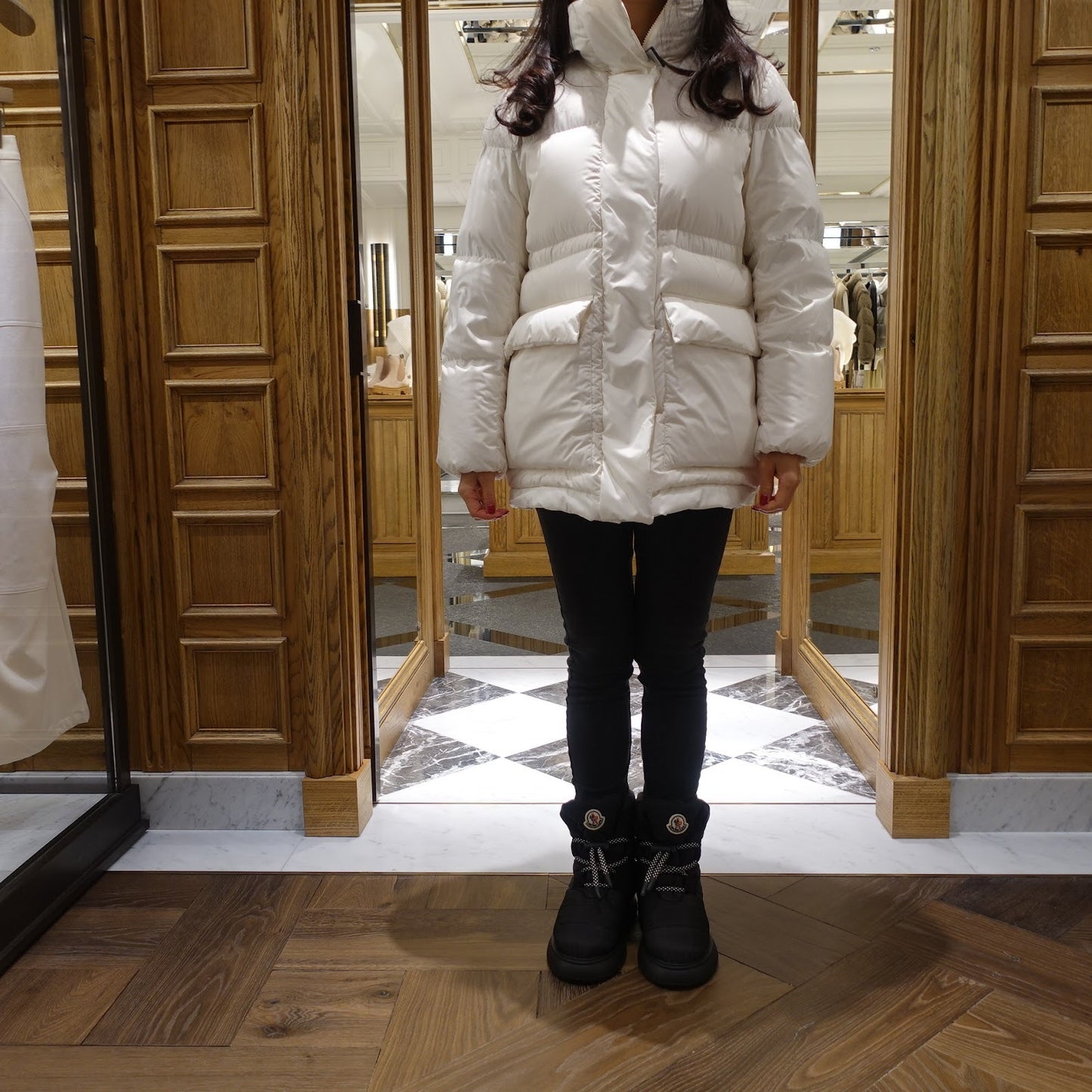 Moncler Vouglans ショートダウンジャケット