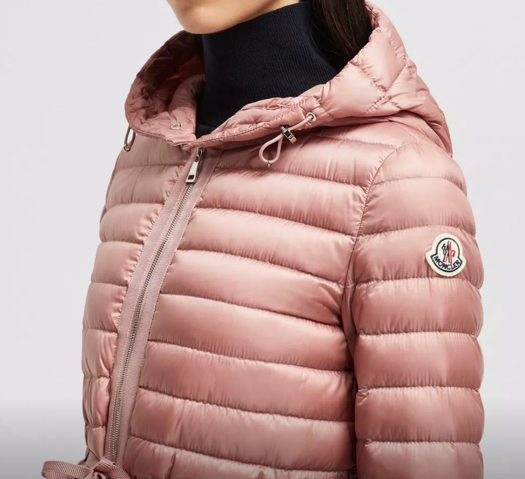 سترة قصيرة من Moncler RAIE