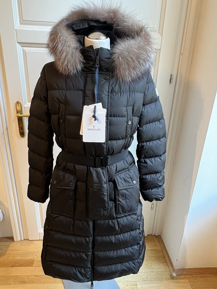 Moncler coat with belt hotsell