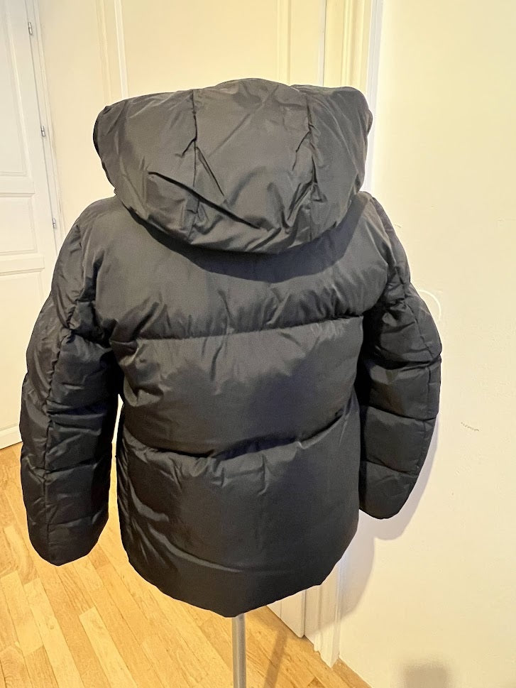 Moncler MONTCLA short down jacket