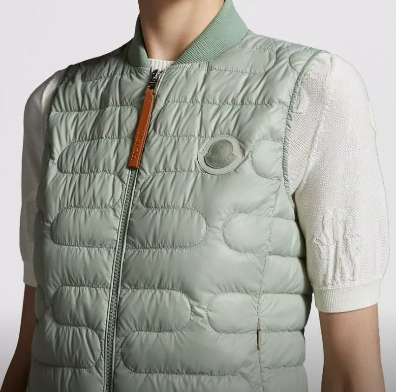 Moncler   PERILLE   ダウンベスト