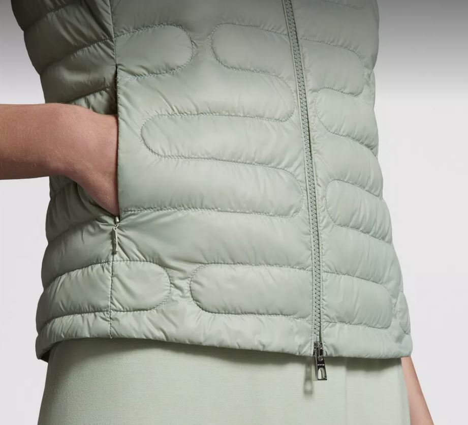 Moncler   PERILLE   ダウンベスト