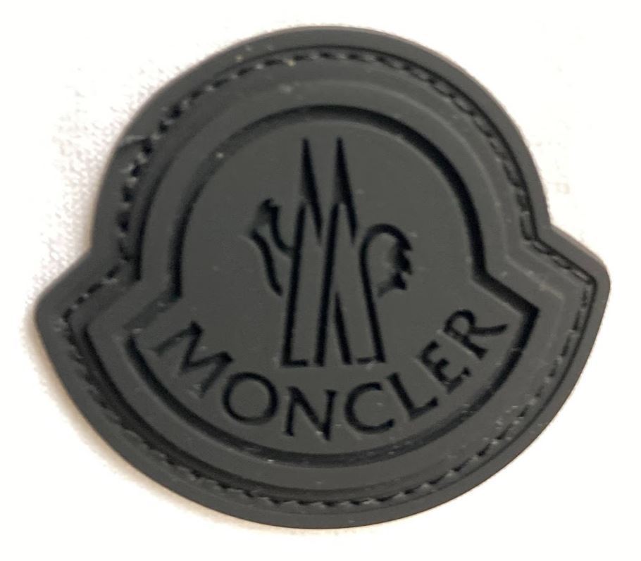 Moncler  Vertical Logo T-SHIRT