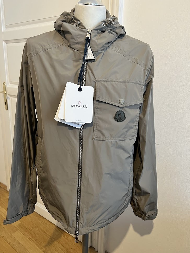 Moncler Fuyue Windbreaker