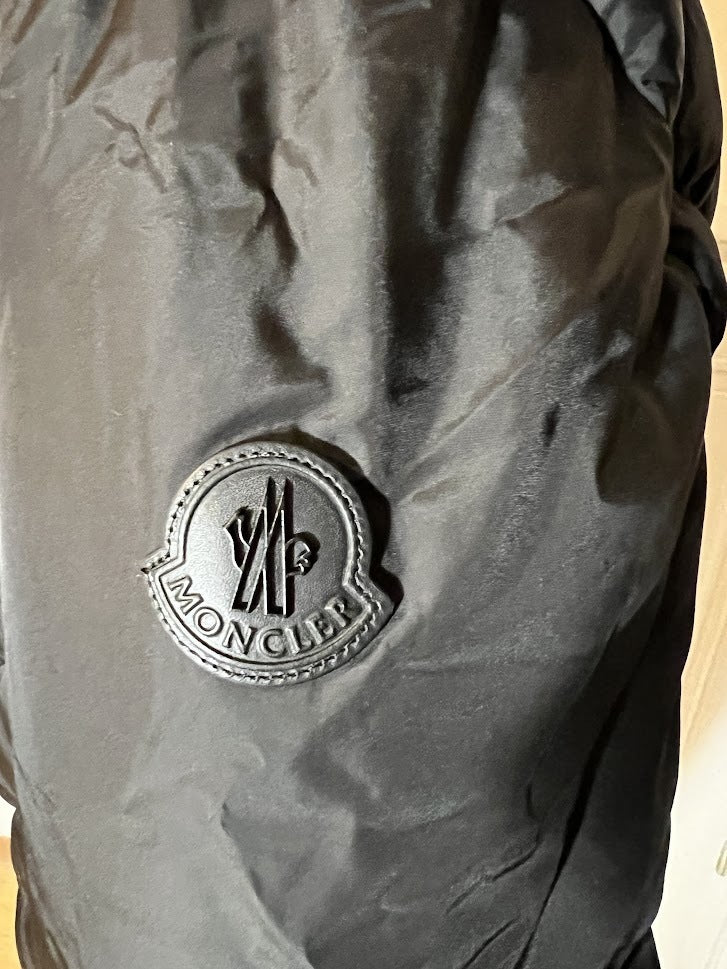 Moncler VULPIE short down jacket