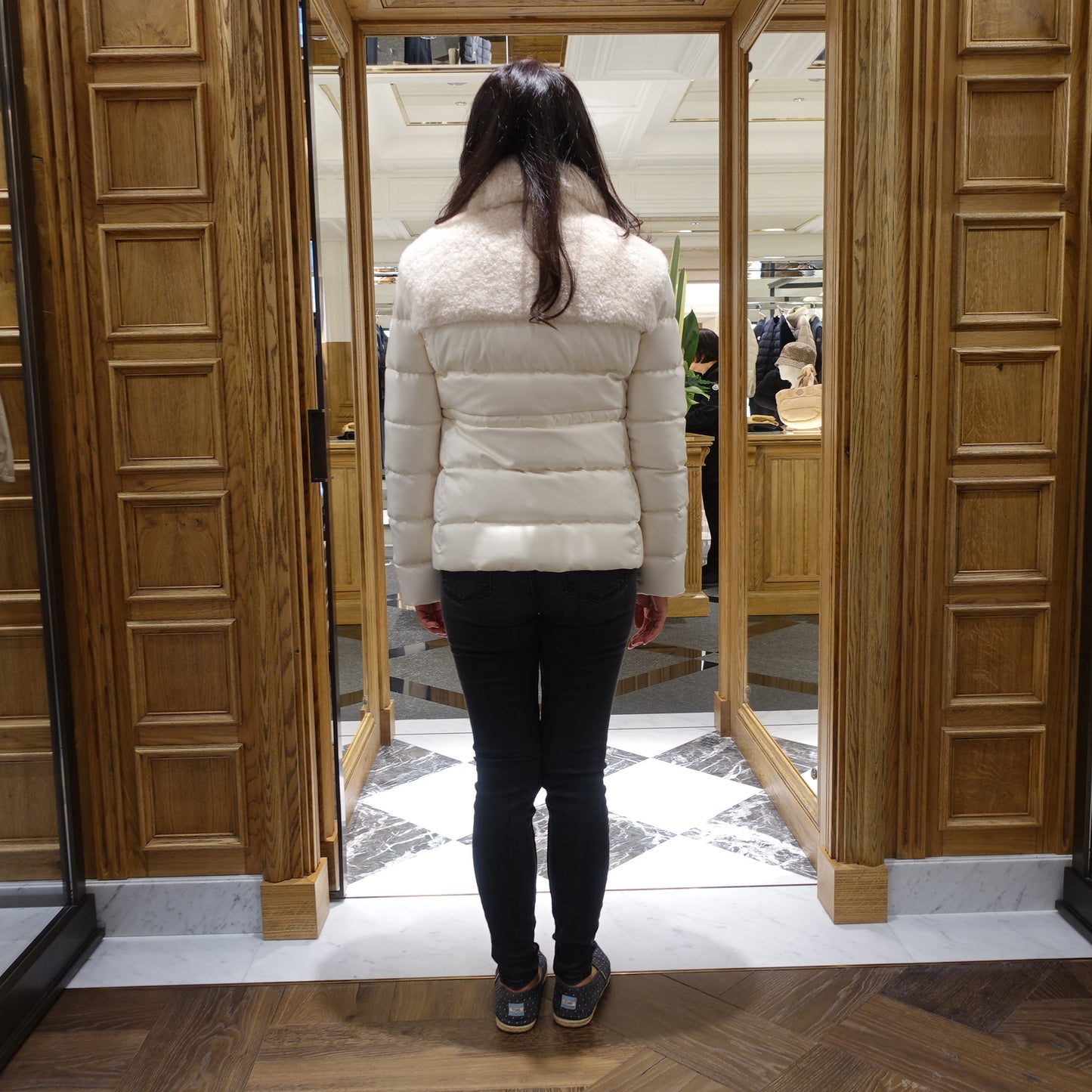 Moncler OIRON short down jacket