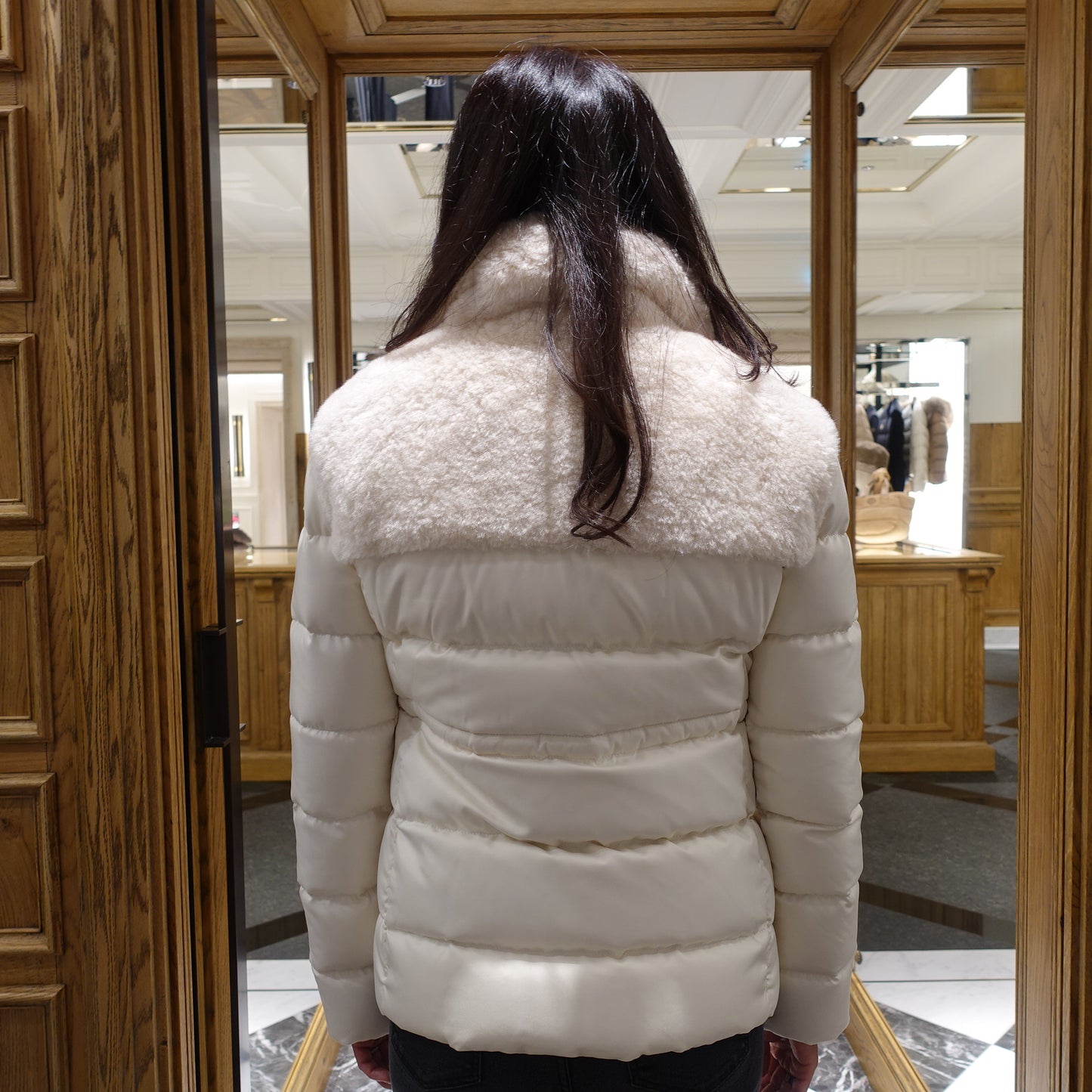 Moncler OIRON short down jacket