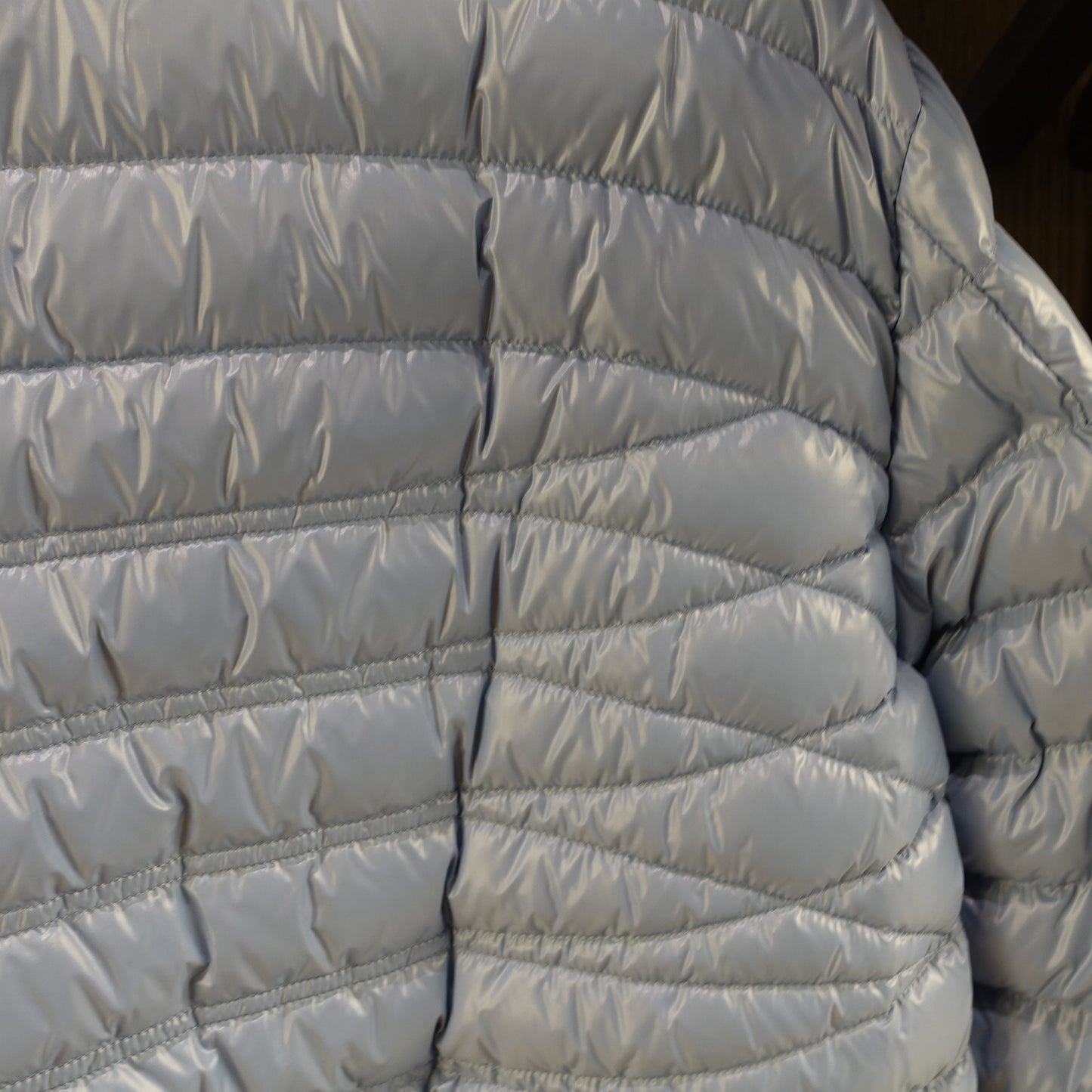 Moncler LEVECHE short down jacket