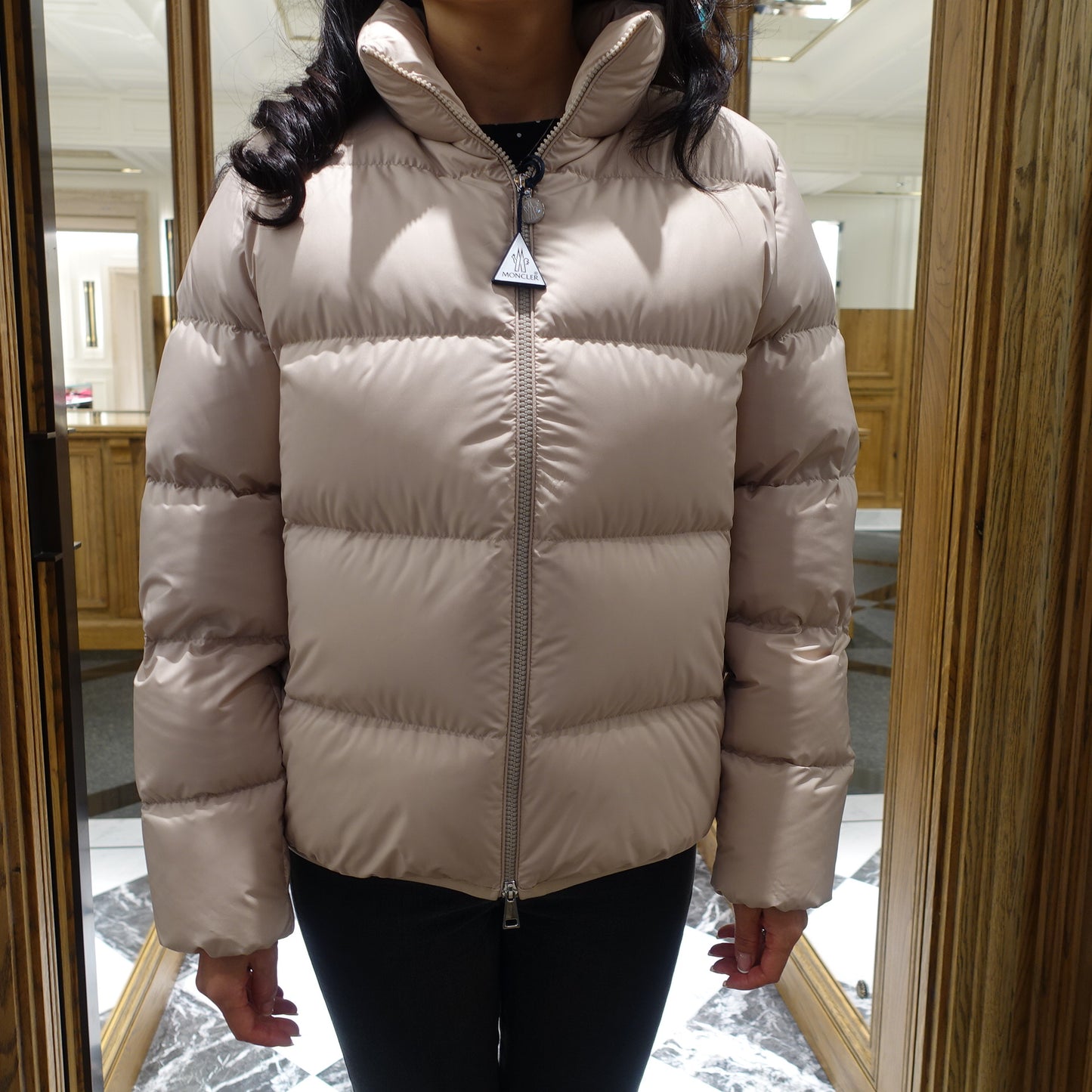 Moncler   ABBADIA   ショートダウンジャケット Beige