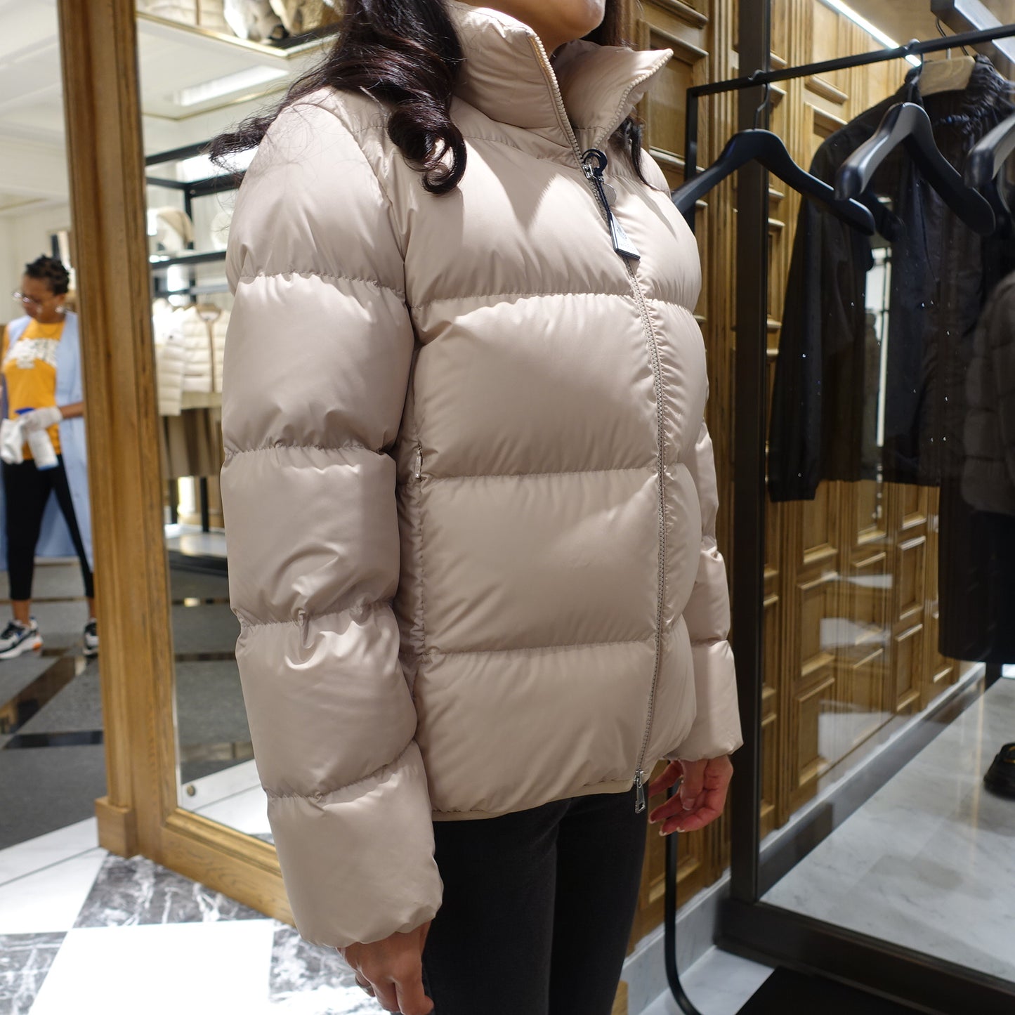 Moncler   ABBADIA   ショートダウンジャケット Beige