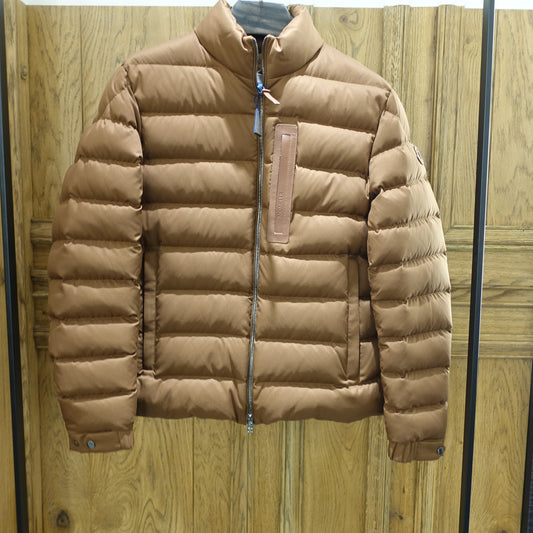 Moncler  LAURIOLLE ショートダウンジャケット  2色