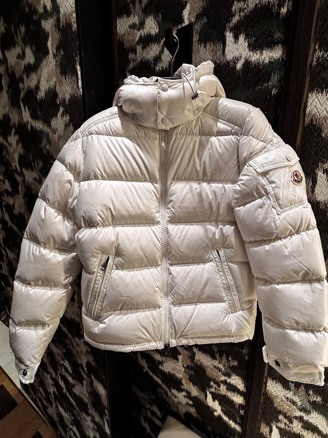 سترة قصيرة من Moncler MAYA