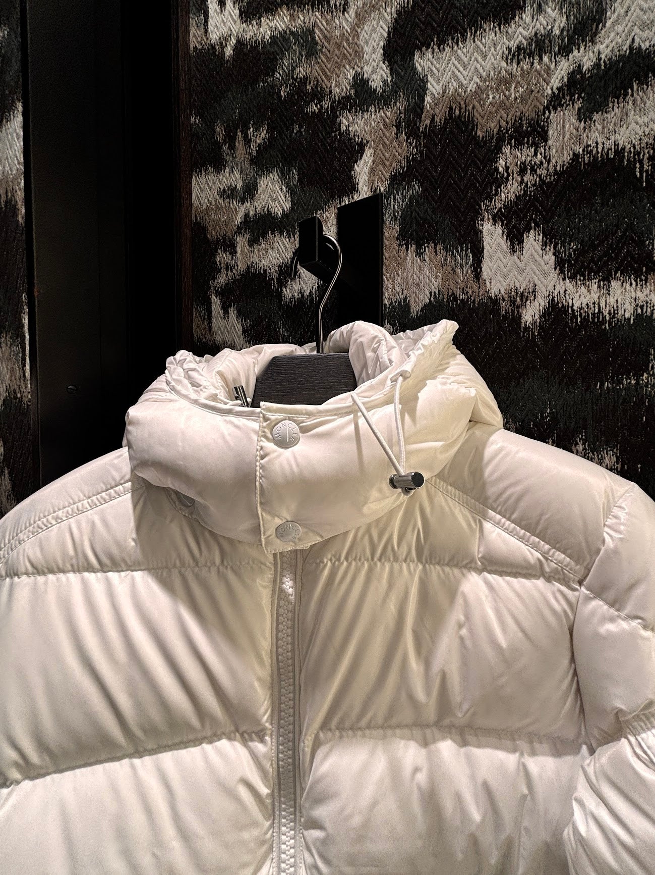 سترة قصيرة من Moncler MAYA