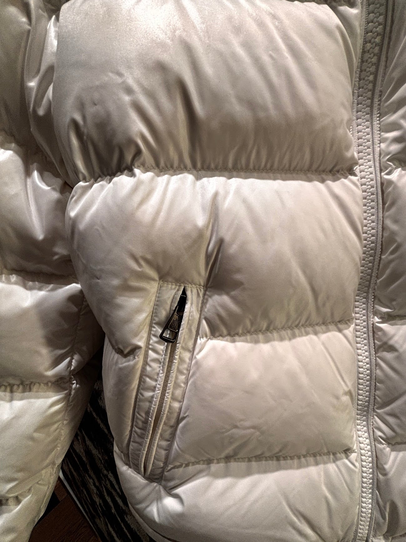 سترة قصيرة من Moncler MAYA