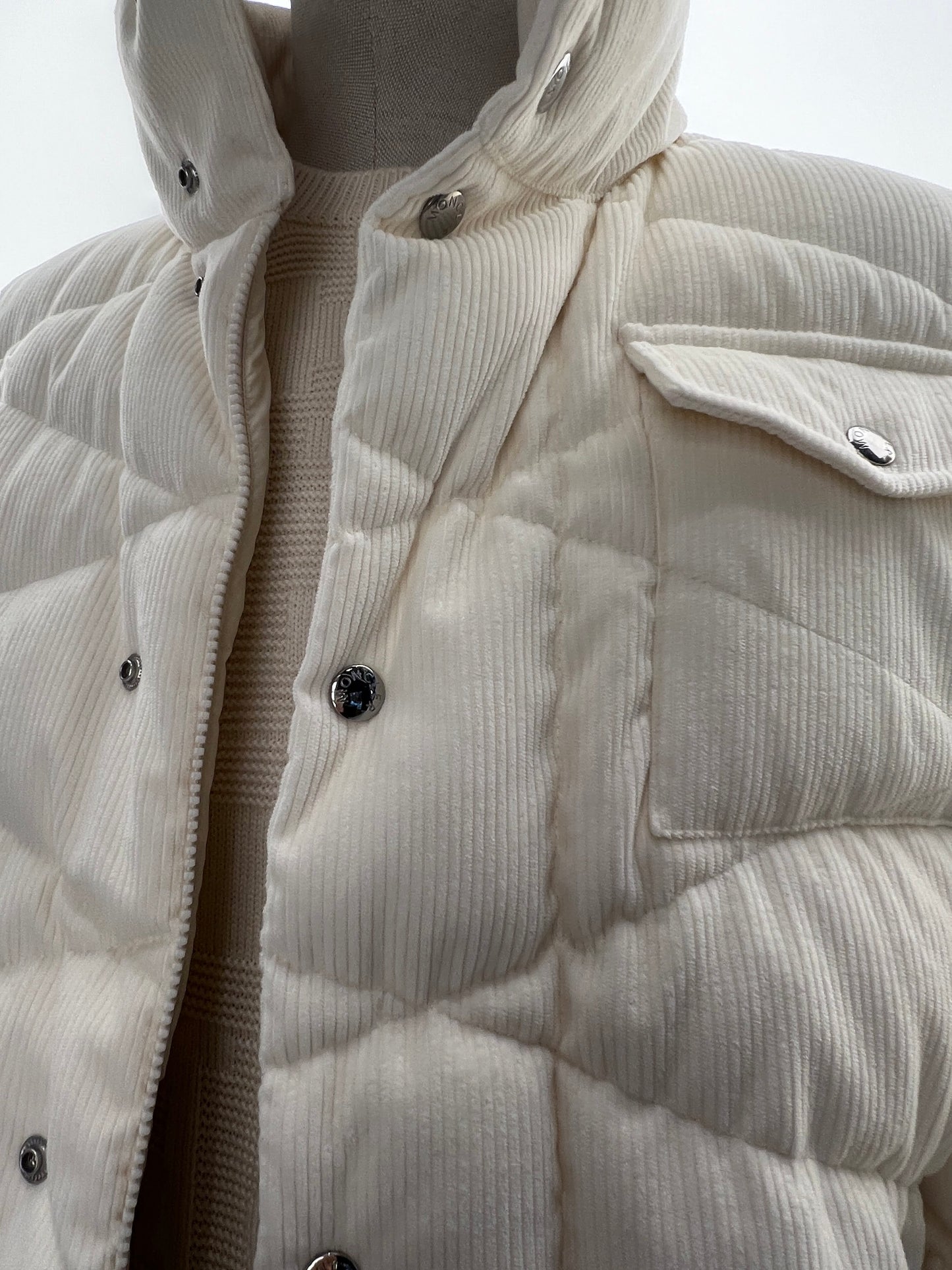 Moncler KAVER short down jacket