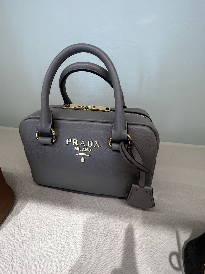 ♪直営アウトレット♪PRADA　ハンドバッグ 1BB108