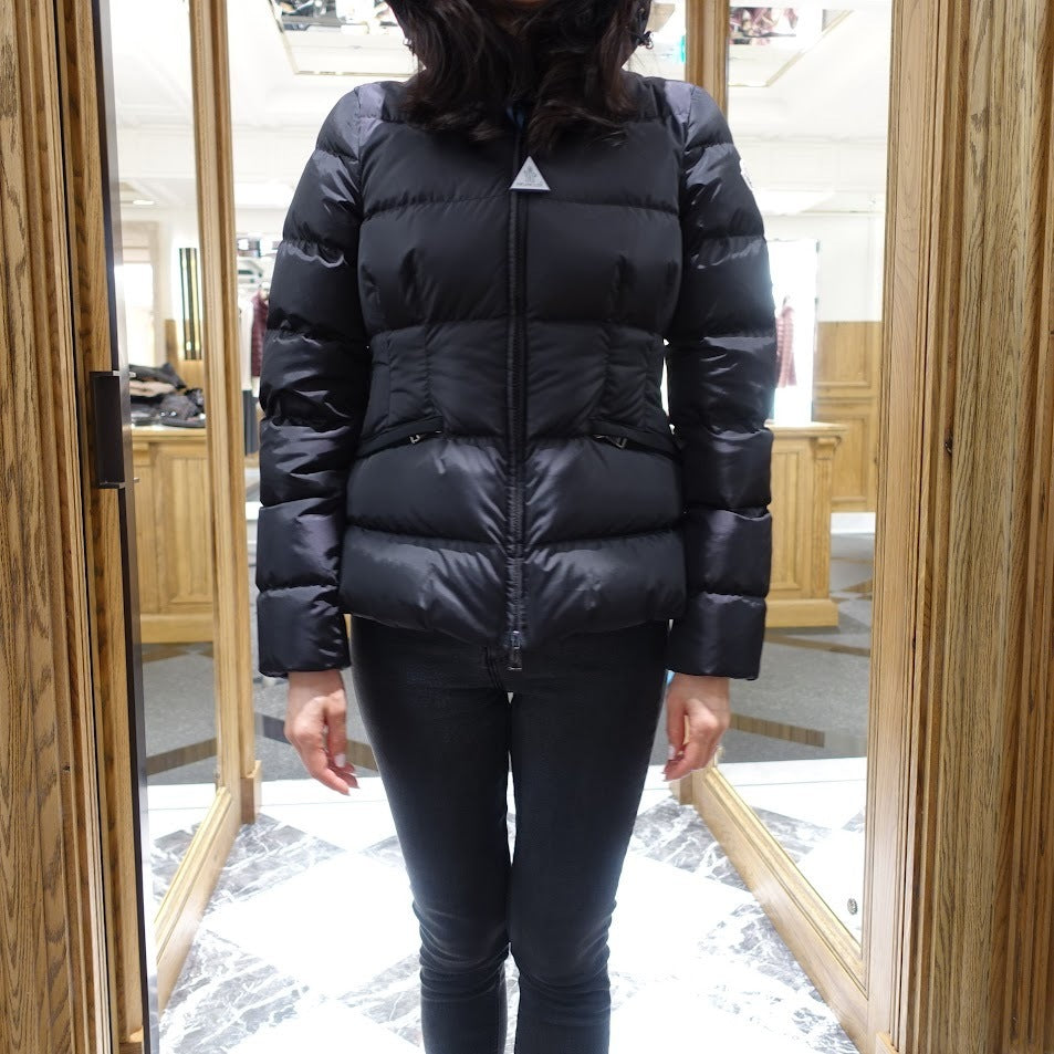 Moncler  Avoce ショートダウンジャケット  限定2