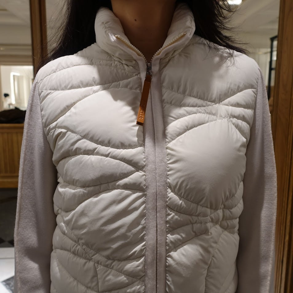 Moncler Short Down Jacket (Women) 4kg