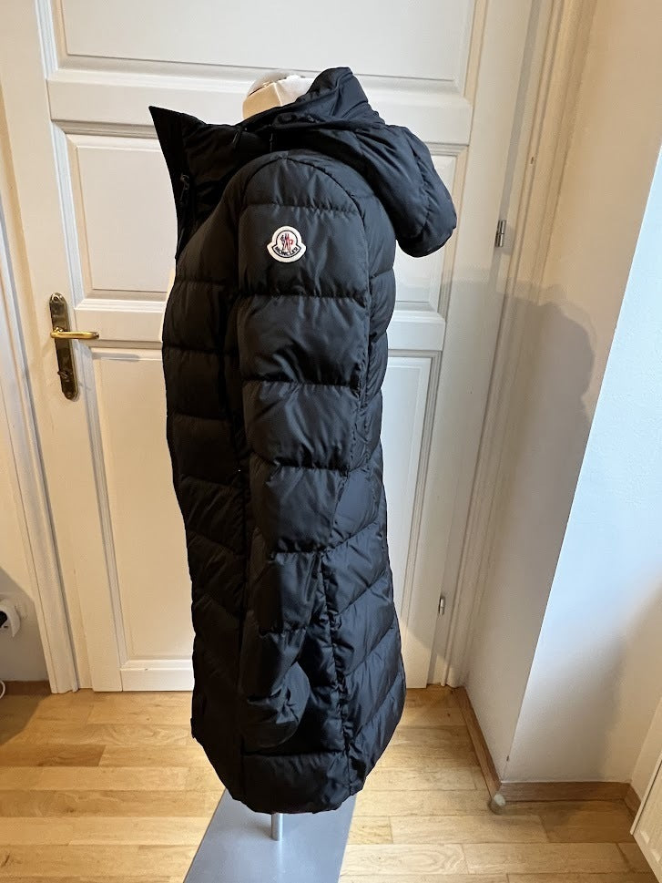 Moncler GIE long down jacket