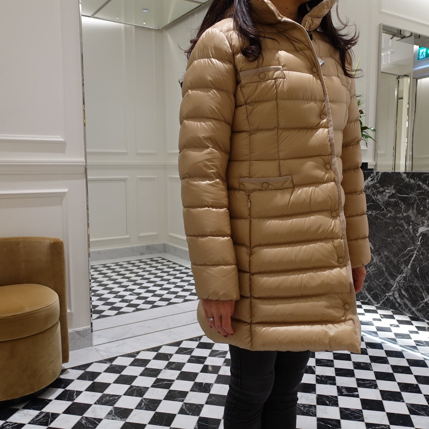 Moncler    「大人もOK」 Hirma 14A,12A  ショートダウンジャケット