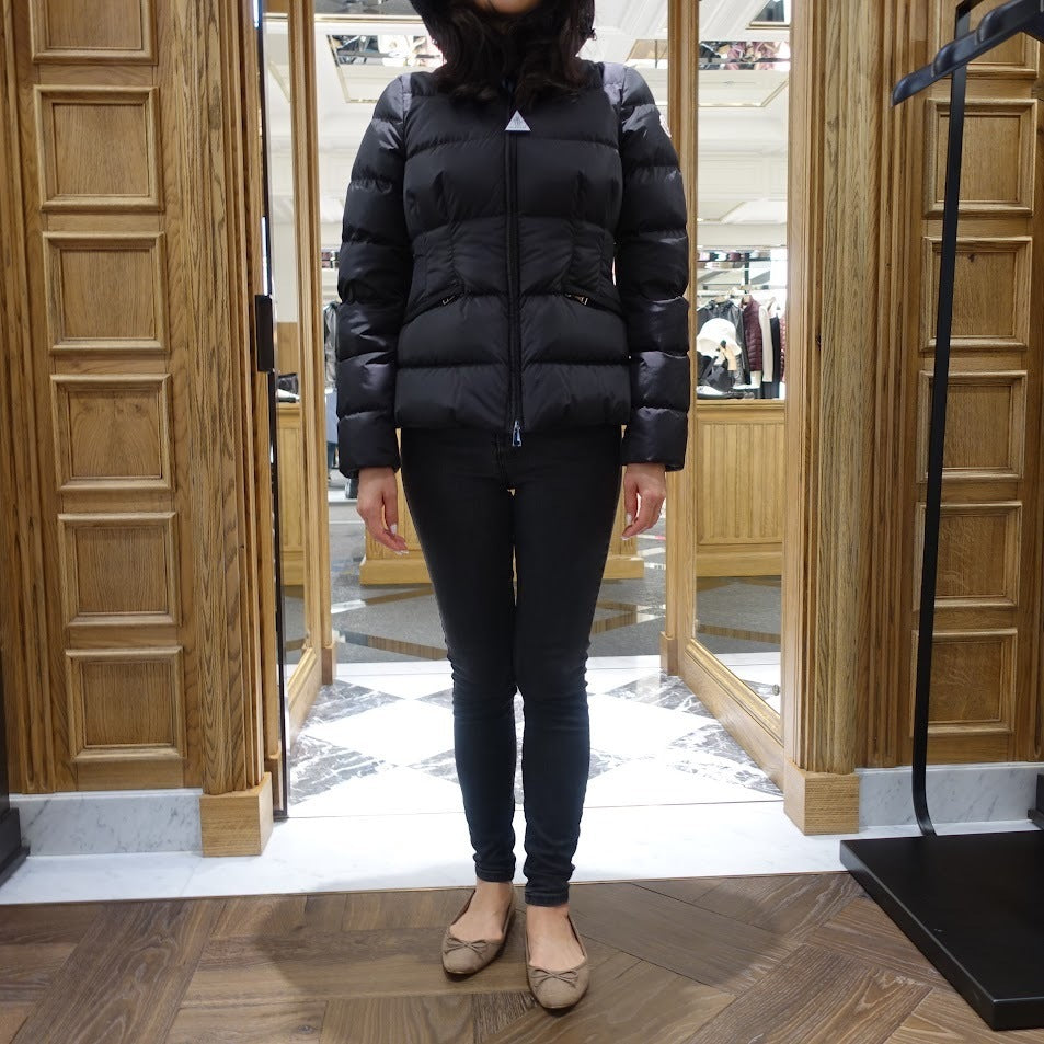 Moncler  Avoce ショートダウンジャケット  限定2