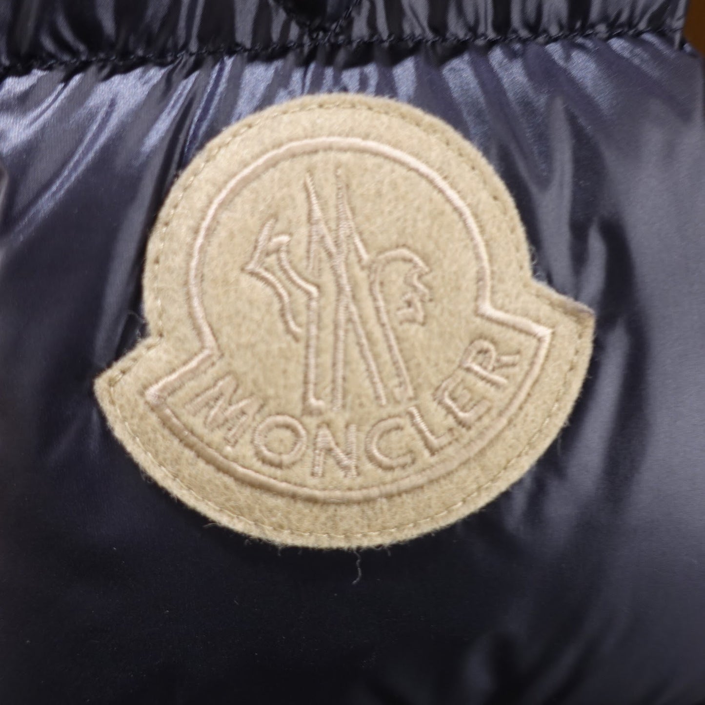 Moncler  Dervox  ショートダウンジャケット