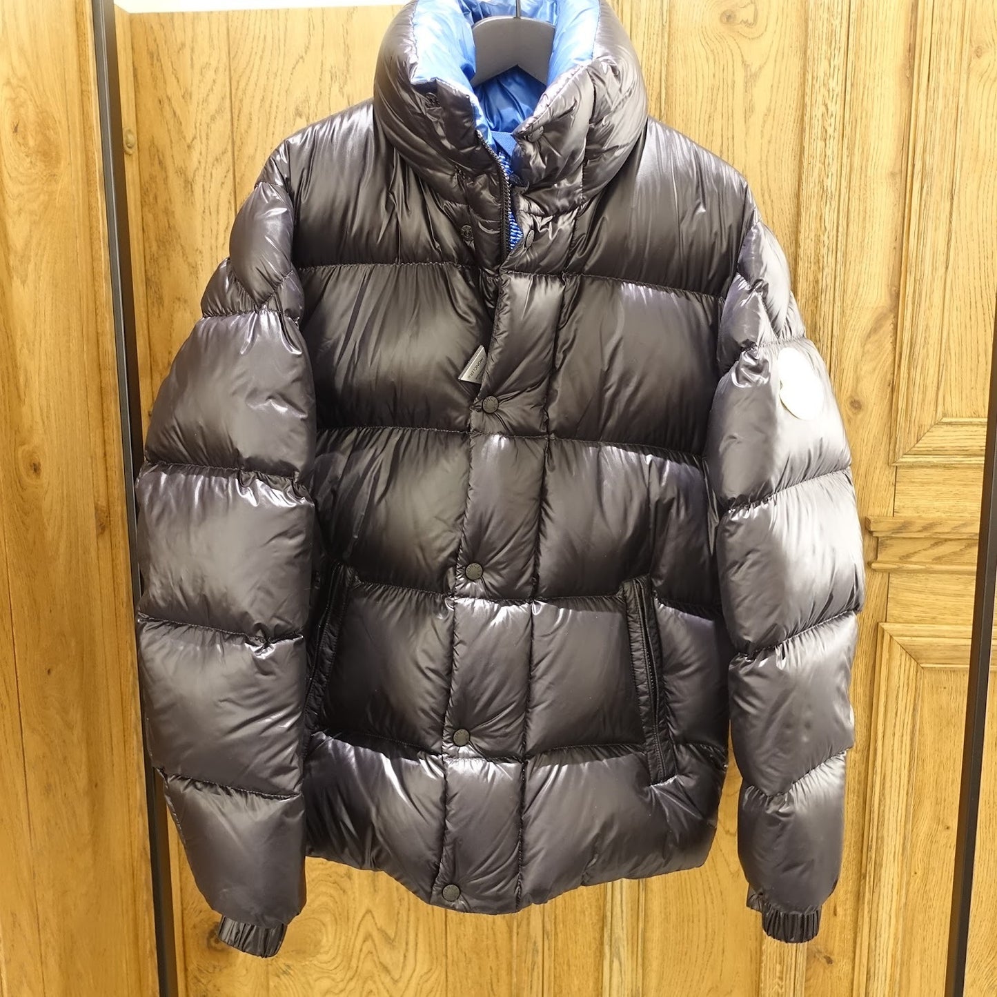 Moncler  Dervox  ショートダウンジャケット