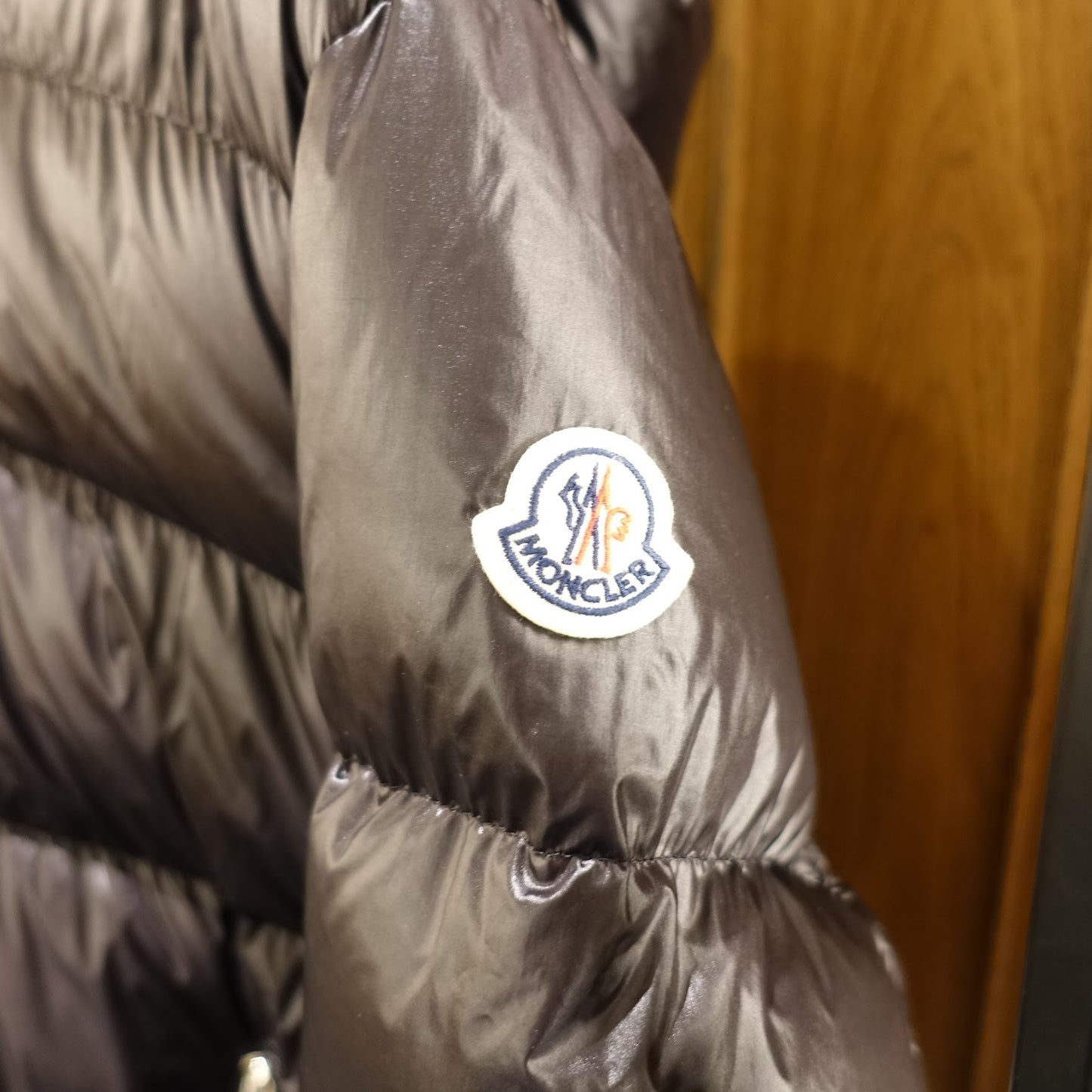 Moncler  Biron ショートダウンジャケット